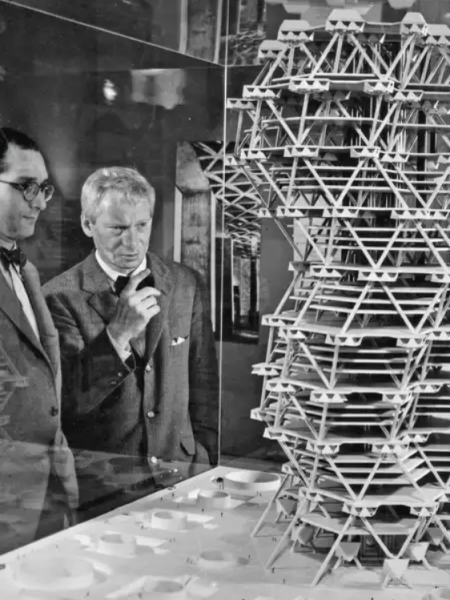 لا تدخل هذا الحيّز (خارج البنيان، داخل&nbsp;المقام)